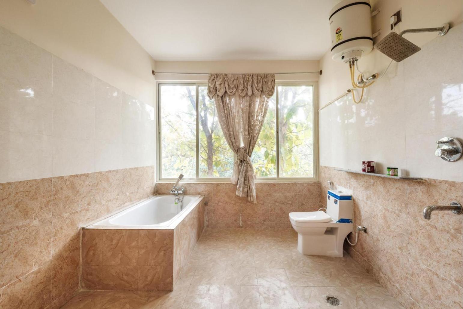 Villa Exotica By Stayjade5Bhkpoolacprojector Denkanikottai Dış mekan fotoğraf